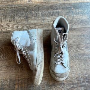 Kids size 6 1/2 Nike blazers